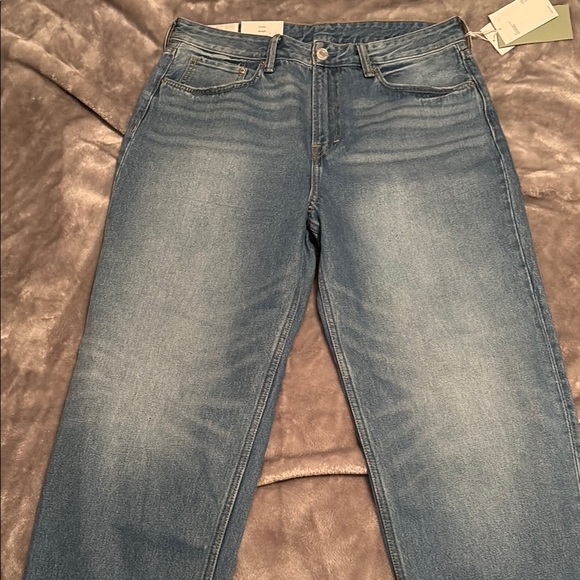 H&M Blue Relaxed Fit Jeans - Picture 3 of 3